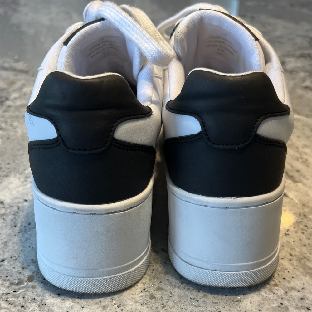 GUESS Sendra White Platform Sneakers - Women’s Size 7 EUC - Picture 7 of 11